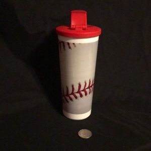 💛New Tupperware Tumbler Baseball